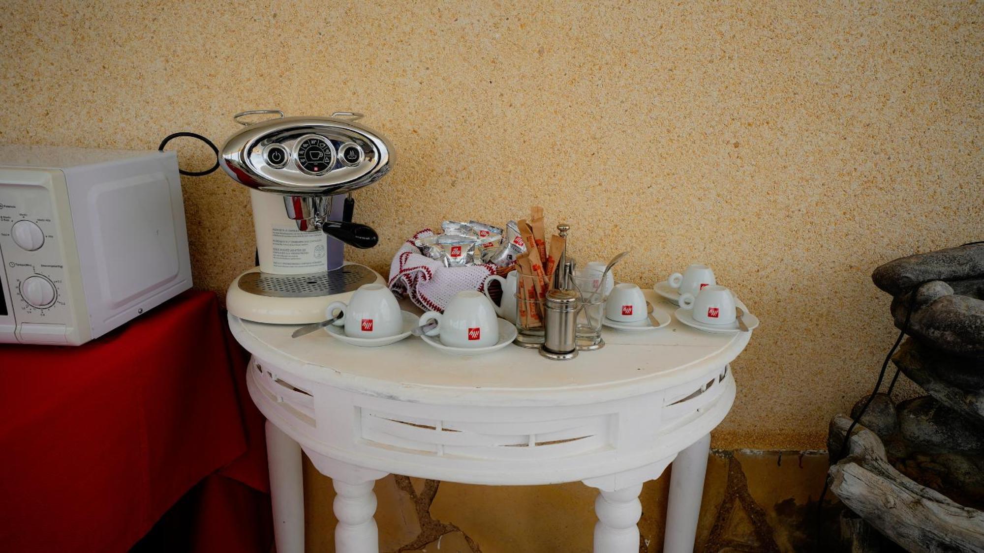 La Casa De Mima Bed & Breakfast Cubelles Bagian luar foto